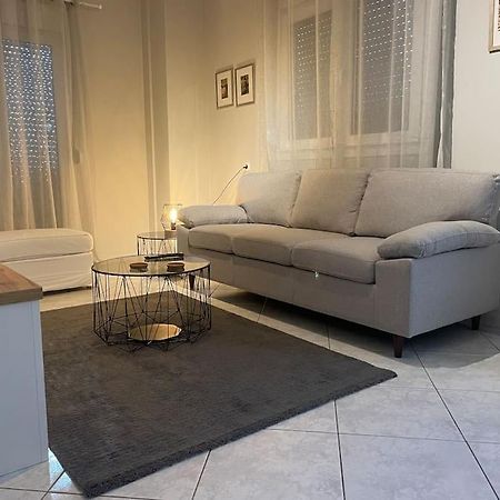 Letty'S Cozy Flat Apartment Peraia  Exterior photo